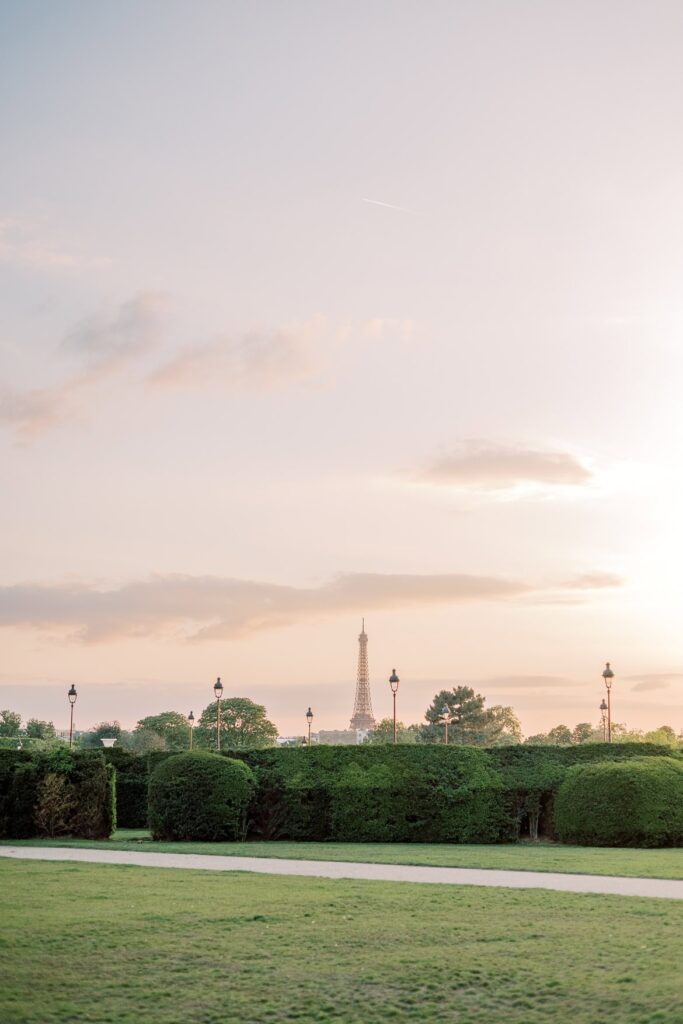 After Wedding Session am Louvre - ein abendlicher Spaziergang