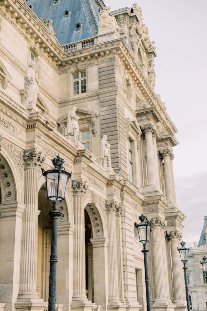 After Wedding Session am Louvre - ein abendlicher Spaziergang