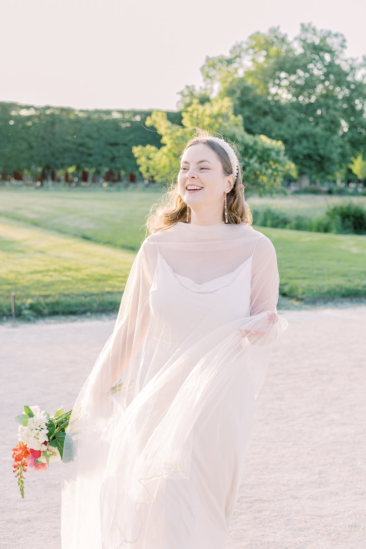 After Wedding Session am Louvre - ein abendlicher Spaziergang