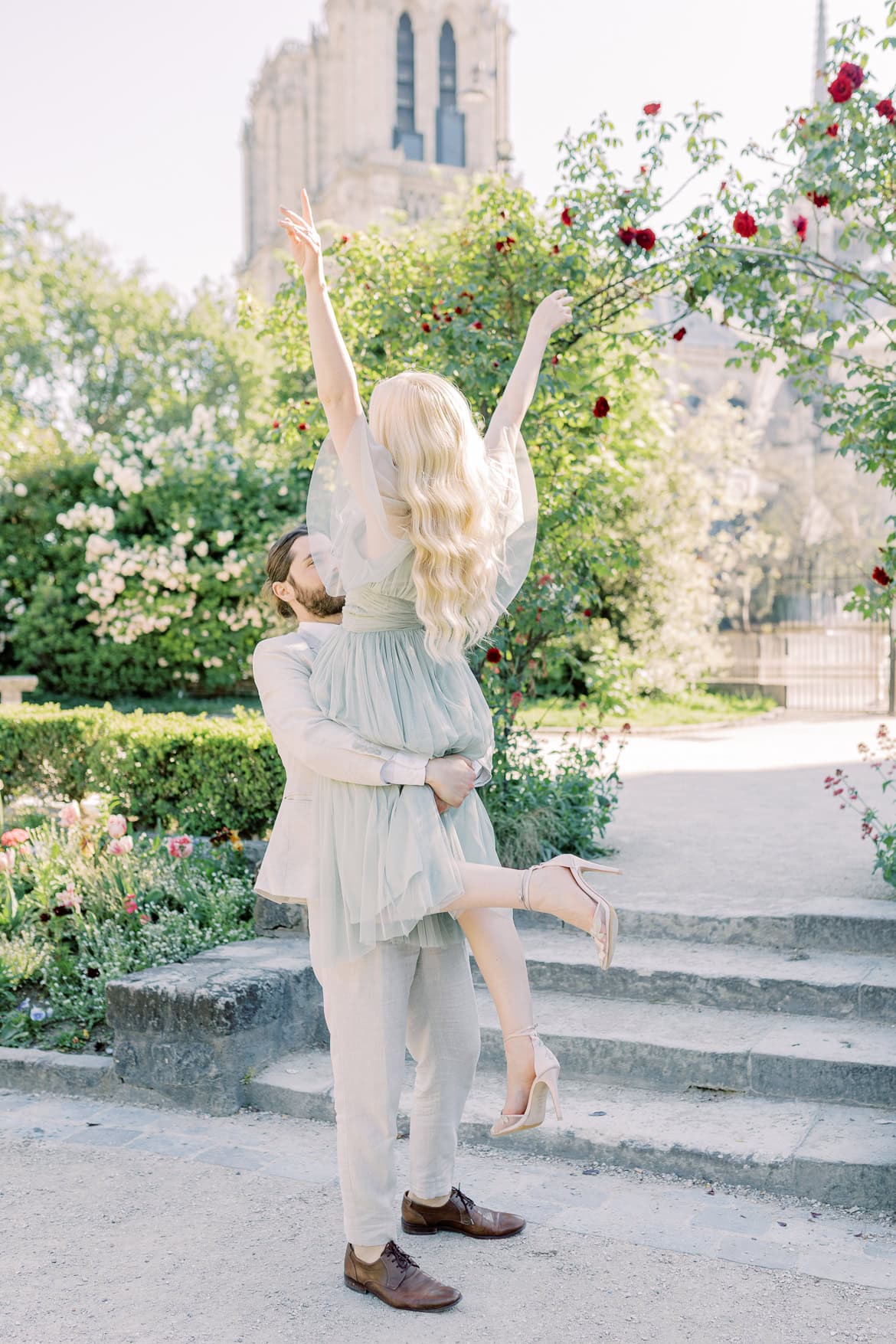 Verlobung an der Notre Dame - ein Editorial in Paris