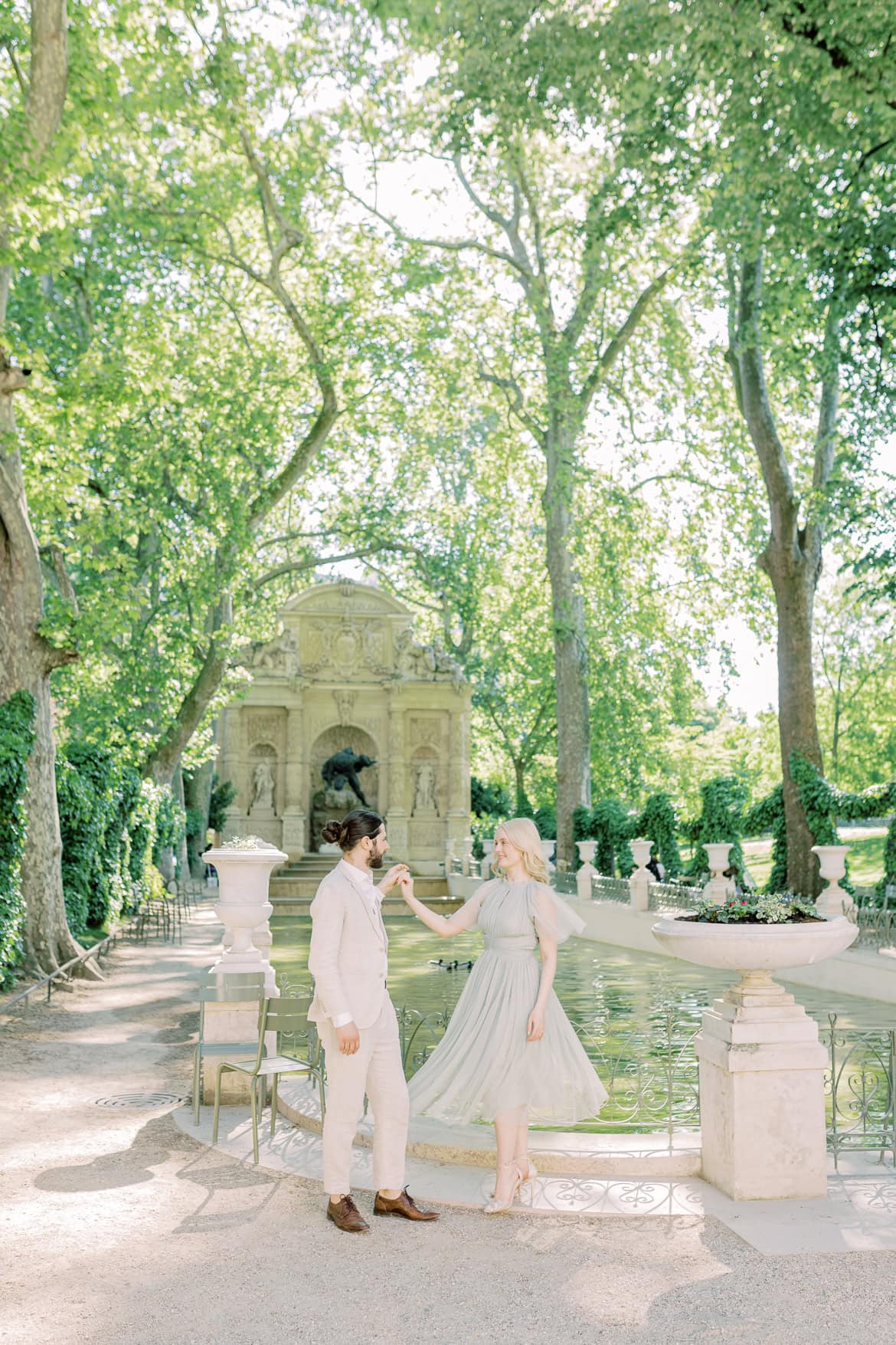 Verlobung an der Notre Dame - ein Editorial in Paris