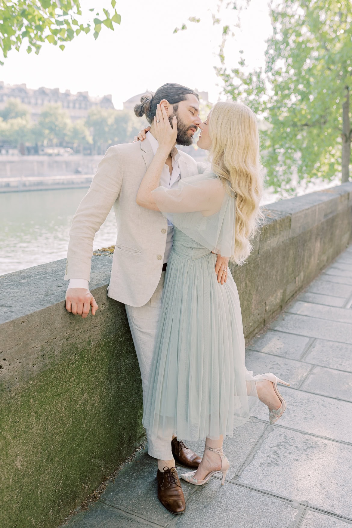 Verlobung an der Notre Dame - ein Editorial in Paris