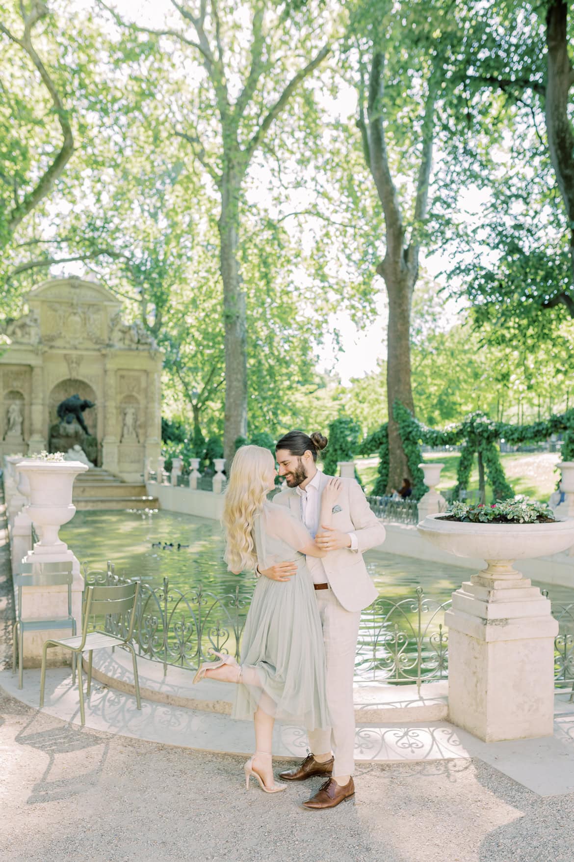 Verlobung an der Notre Dame - ein Editorial in Paris