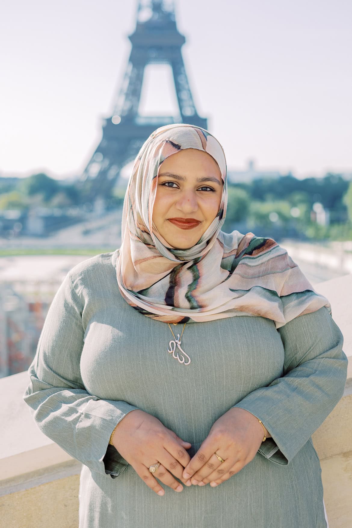 Freundinnen Session am Eiffelturm in Paris