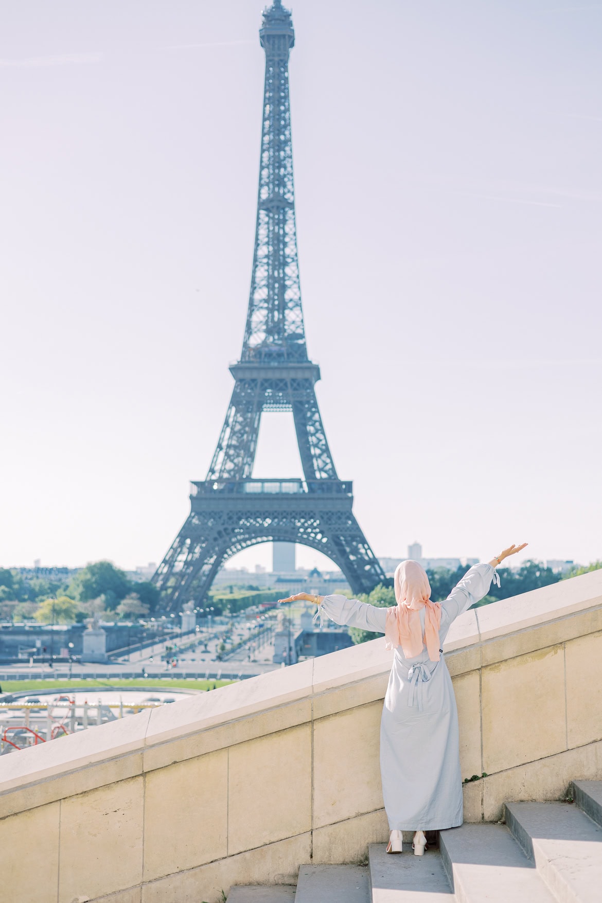 Freundinnen Session am Eiffelturm in Paris
