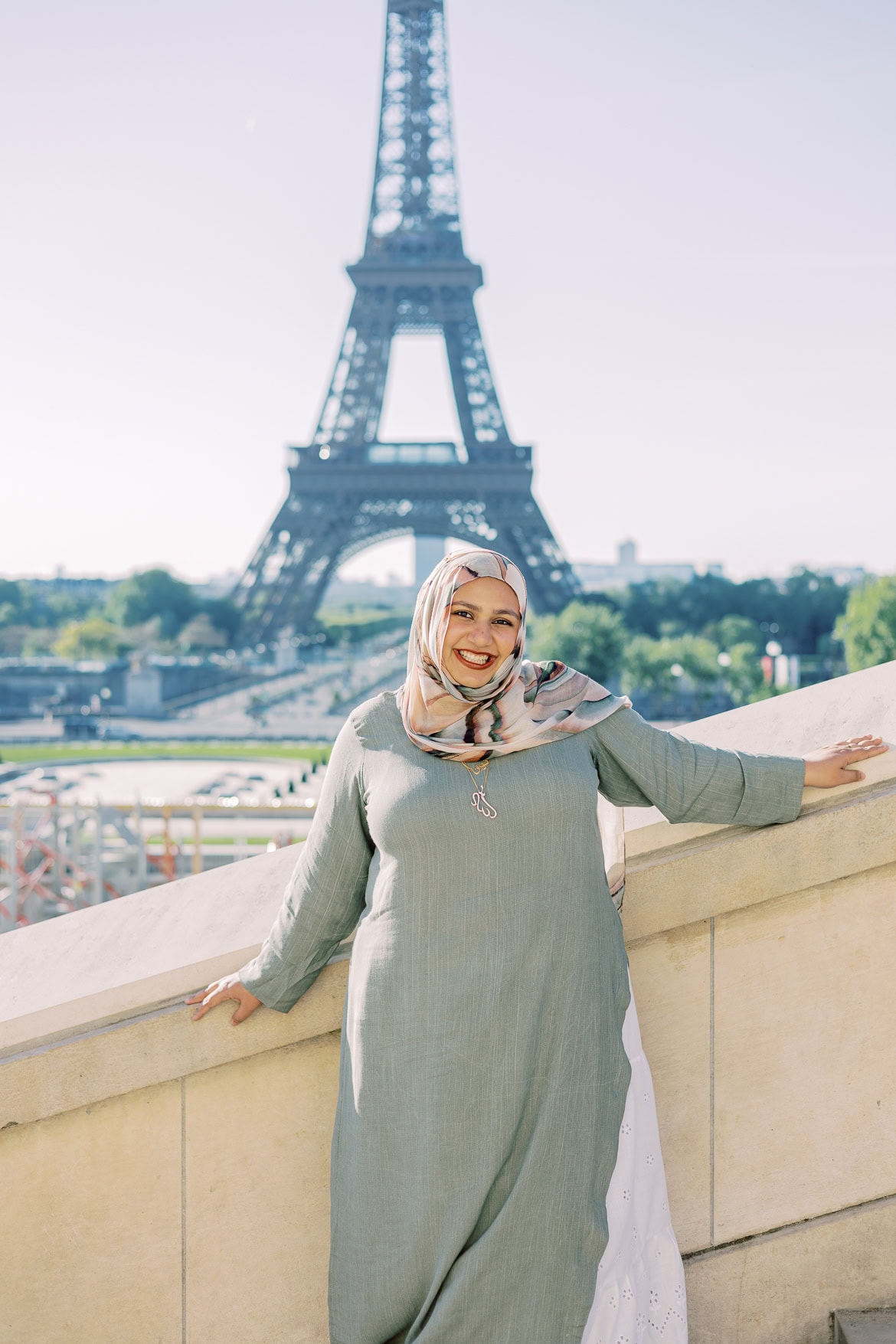 Freundinnen Session am Eiffelturm in Paris