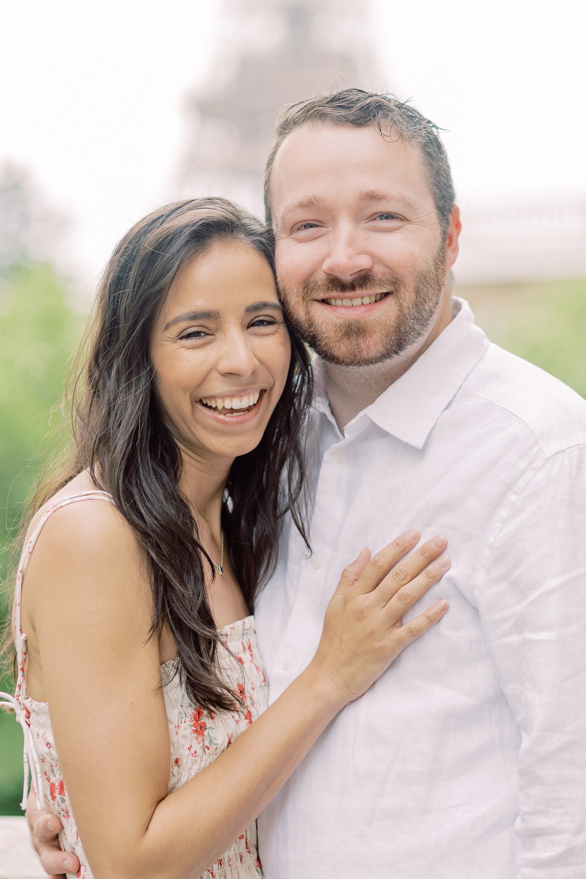 Pärchenfotos in Paris beim Eiffelturm