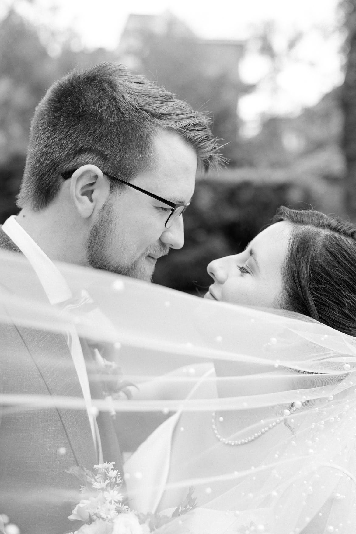 Japanisch inspiriert: Trauung im Standesamt Schöneberg und Feier im Spreespeicher Berlin