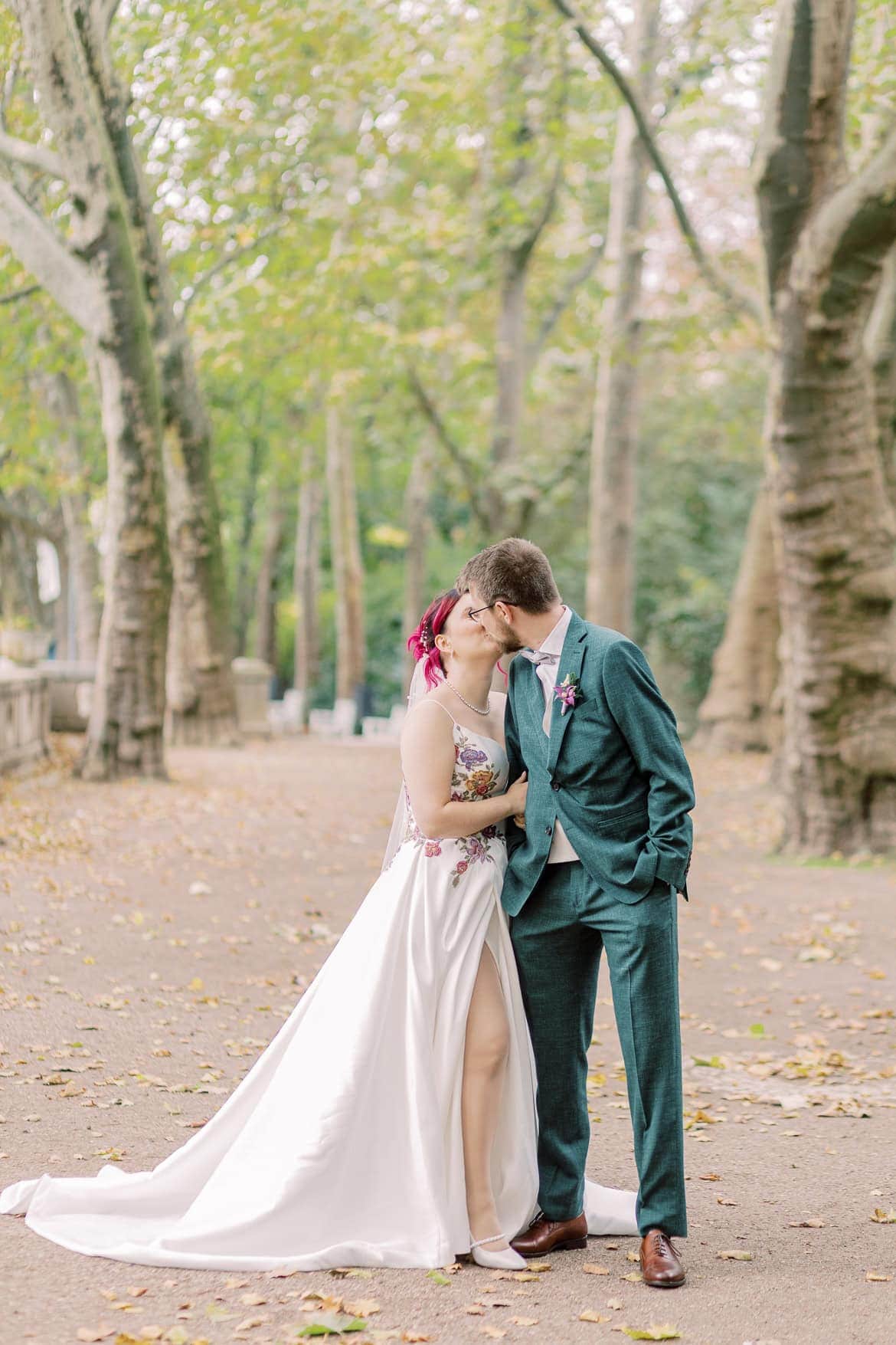 Japanisch inspiriert: Trauung im Standesamt Schöneberg und Feier im Spreespeicher Berlin