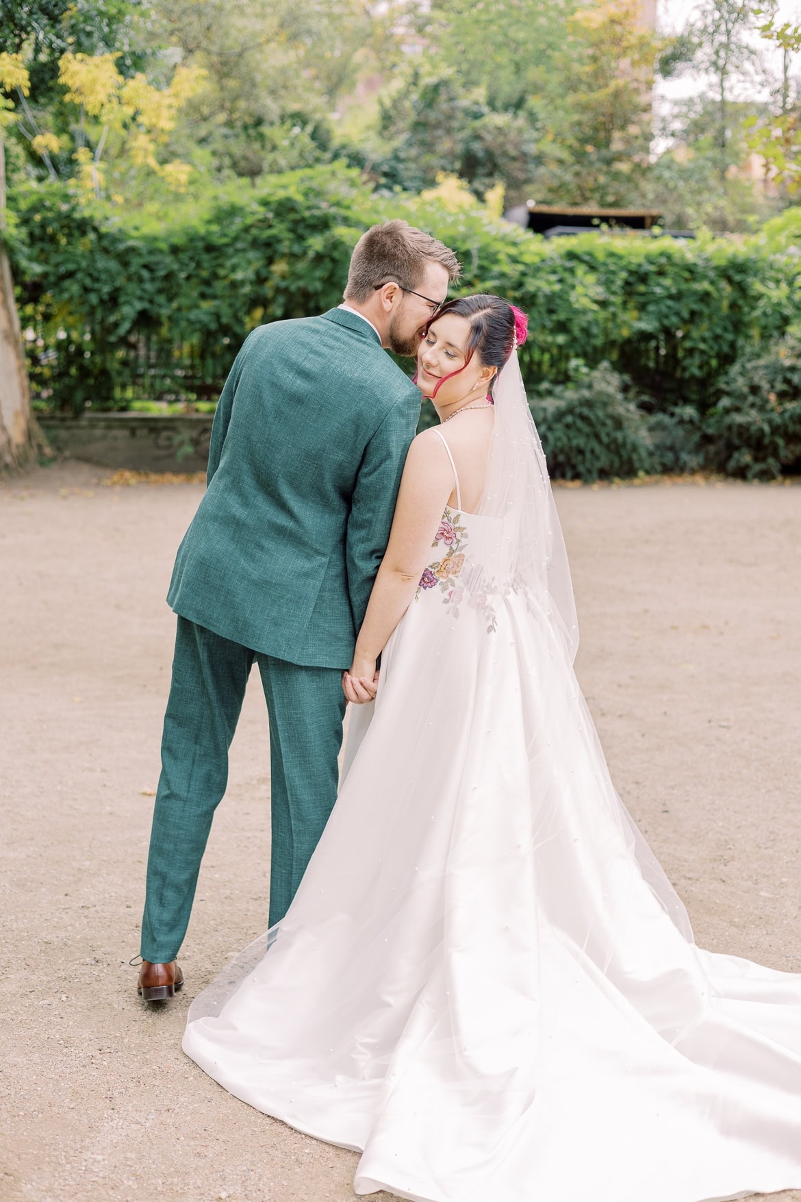Japanisch inspiriert: Trauung im Standesamt Schöneberg und Feier im Spreespeicher Berlin