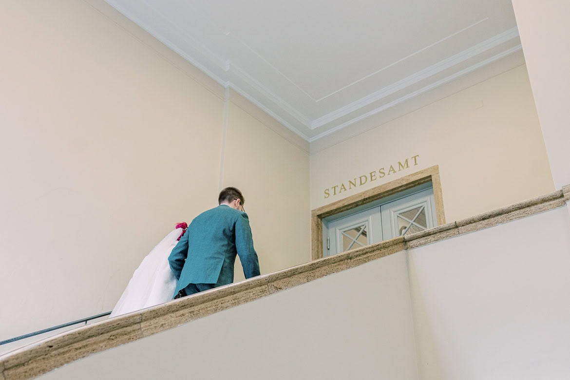 Japanisch inspiriert: Trauung im Standesamt Schöneberg und Feier im Spreespeicher Berlin