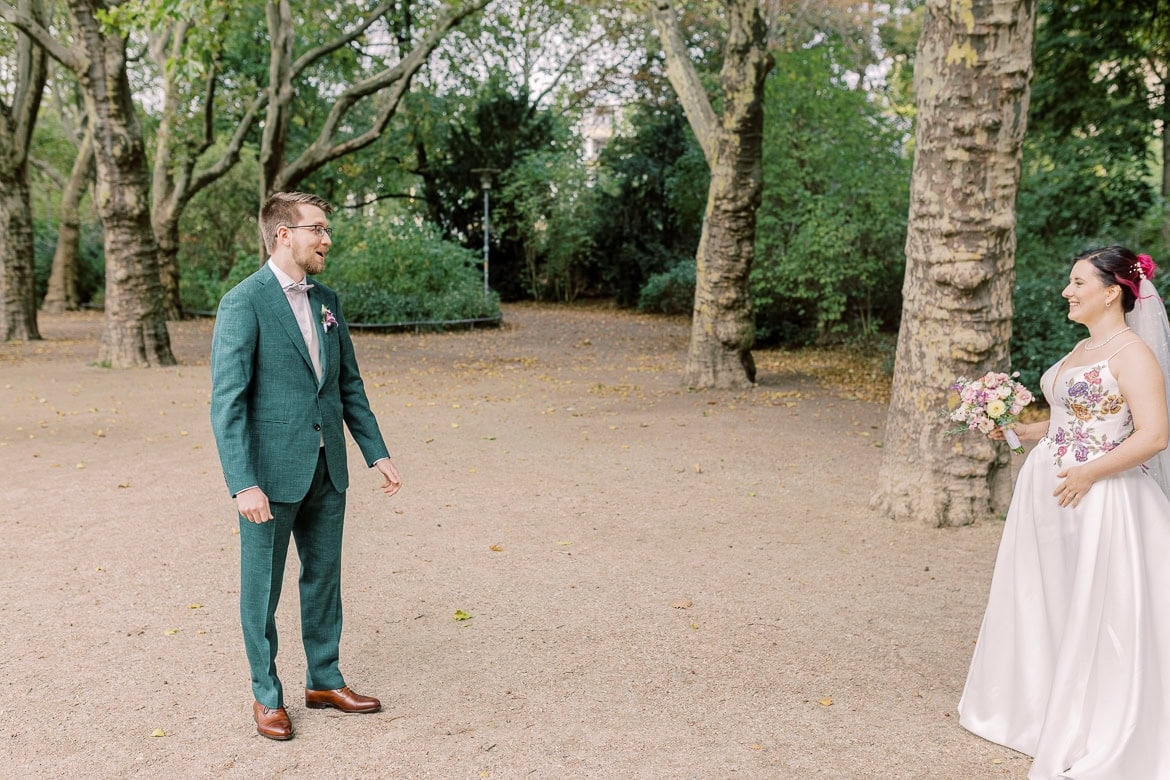 Japanisch inspiriert: Trauung im Standesamt Schöneberg und Feier im Spreespeicher Berlin