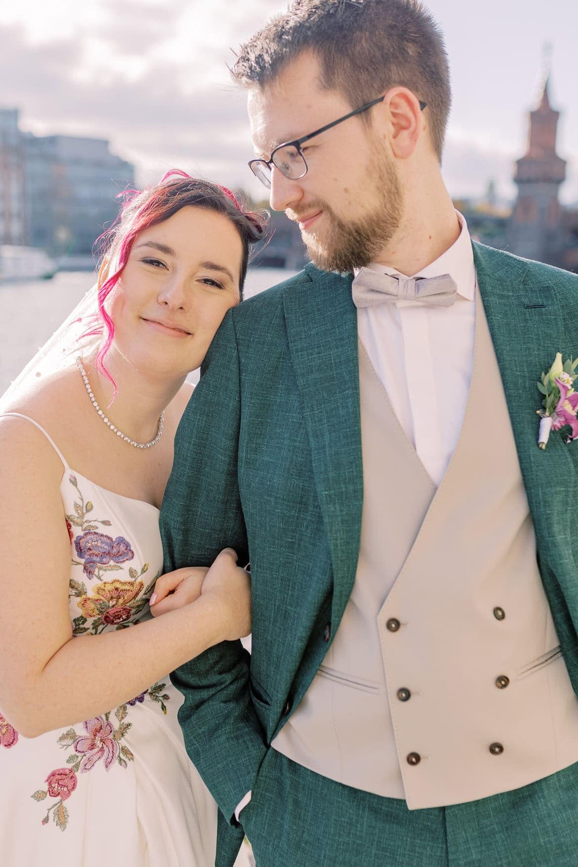 Japanisch inspiriert: Trauung im Standesamt Schöneberg und Feier im Spreespeicher Berlin