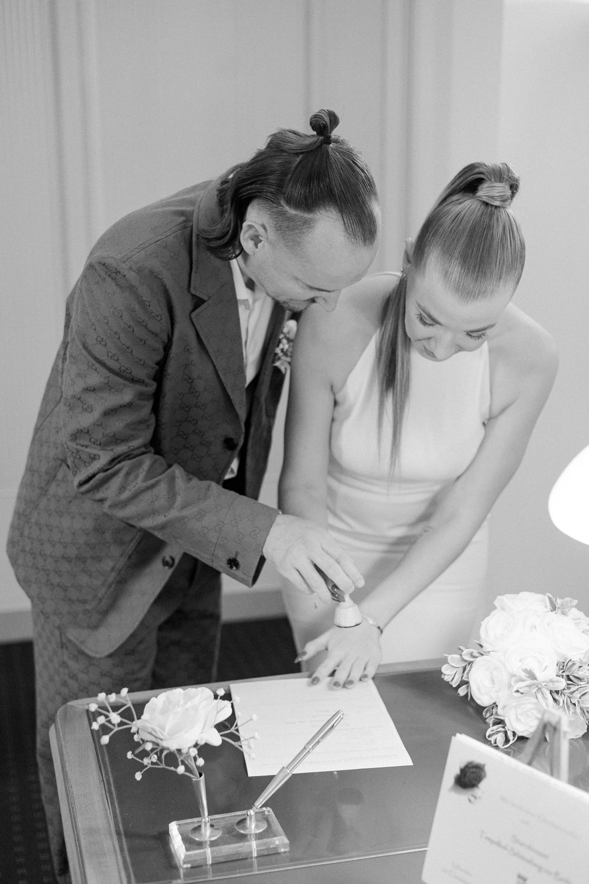 Standesamt Trauung im Herbst in Schöneberg