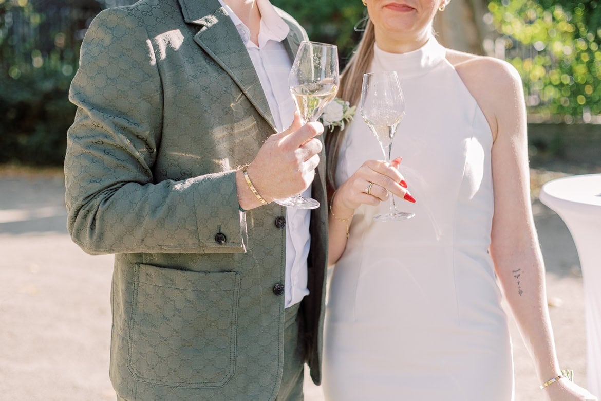 Standesamt Trauung im Herbst in Schöneberg