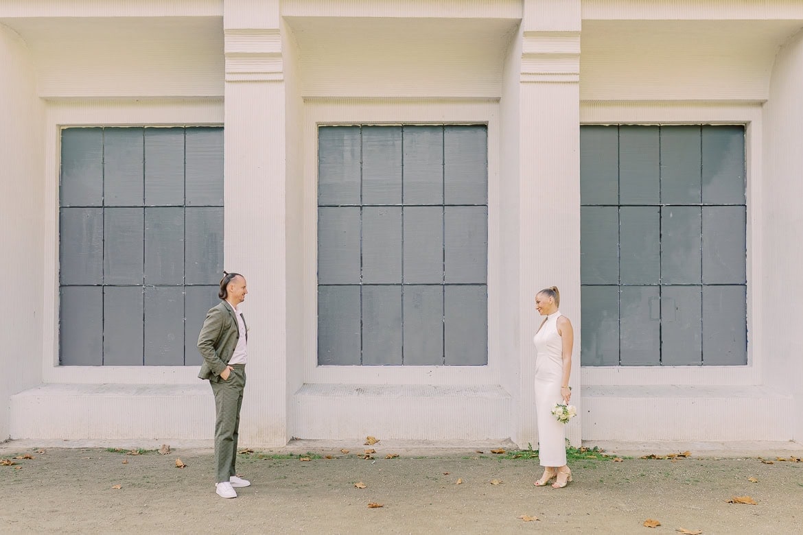Standesamt Trauung im Herbst in Schöneberg