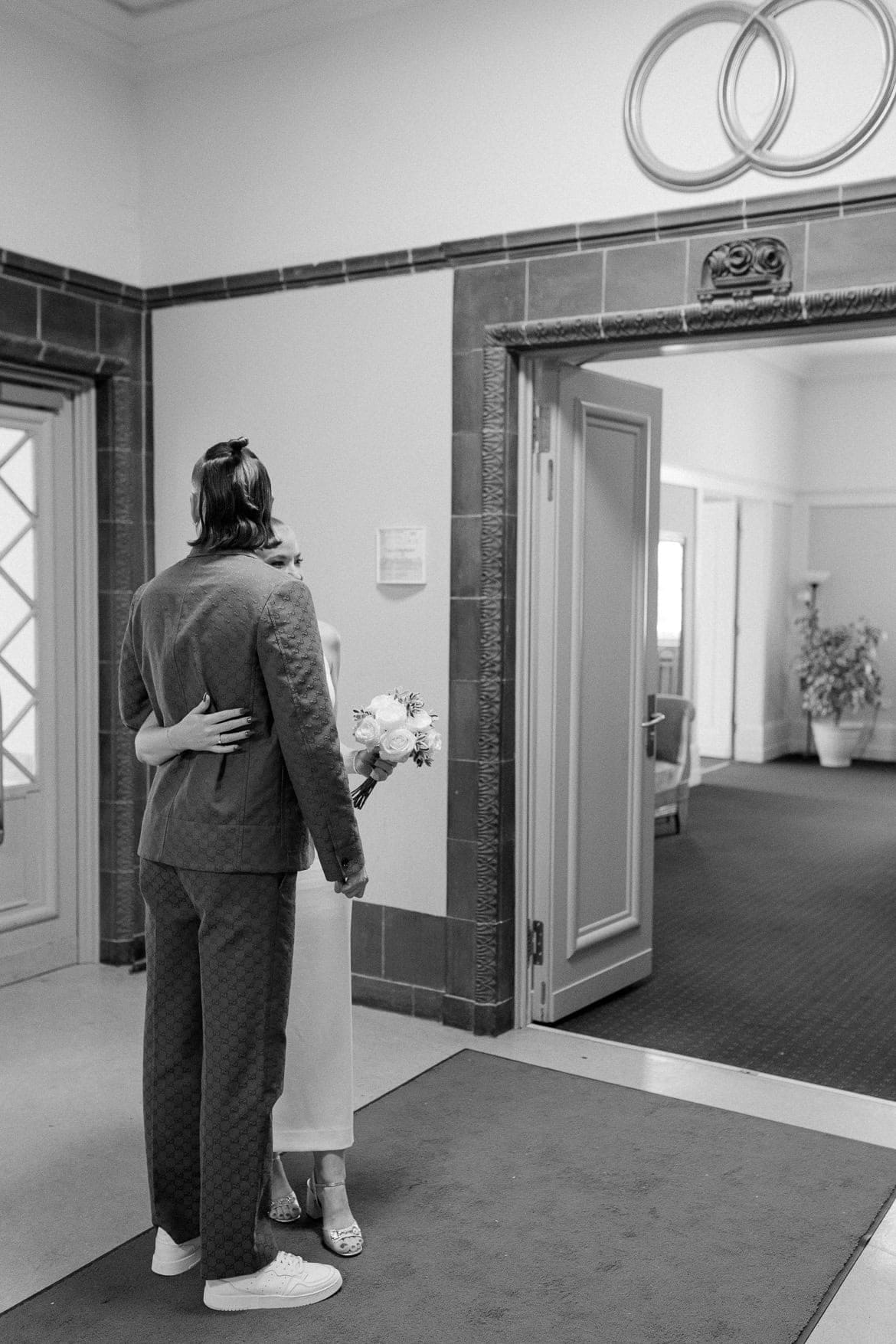 Standesamt Trauung im Herbst in Schöneberg