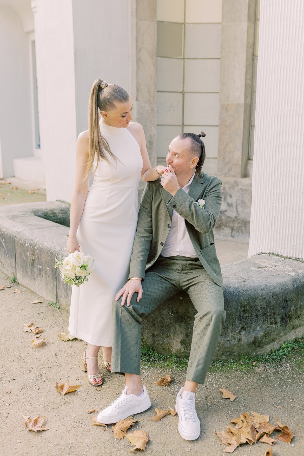 Standesamt Trauung im Herbst in Schöneberg