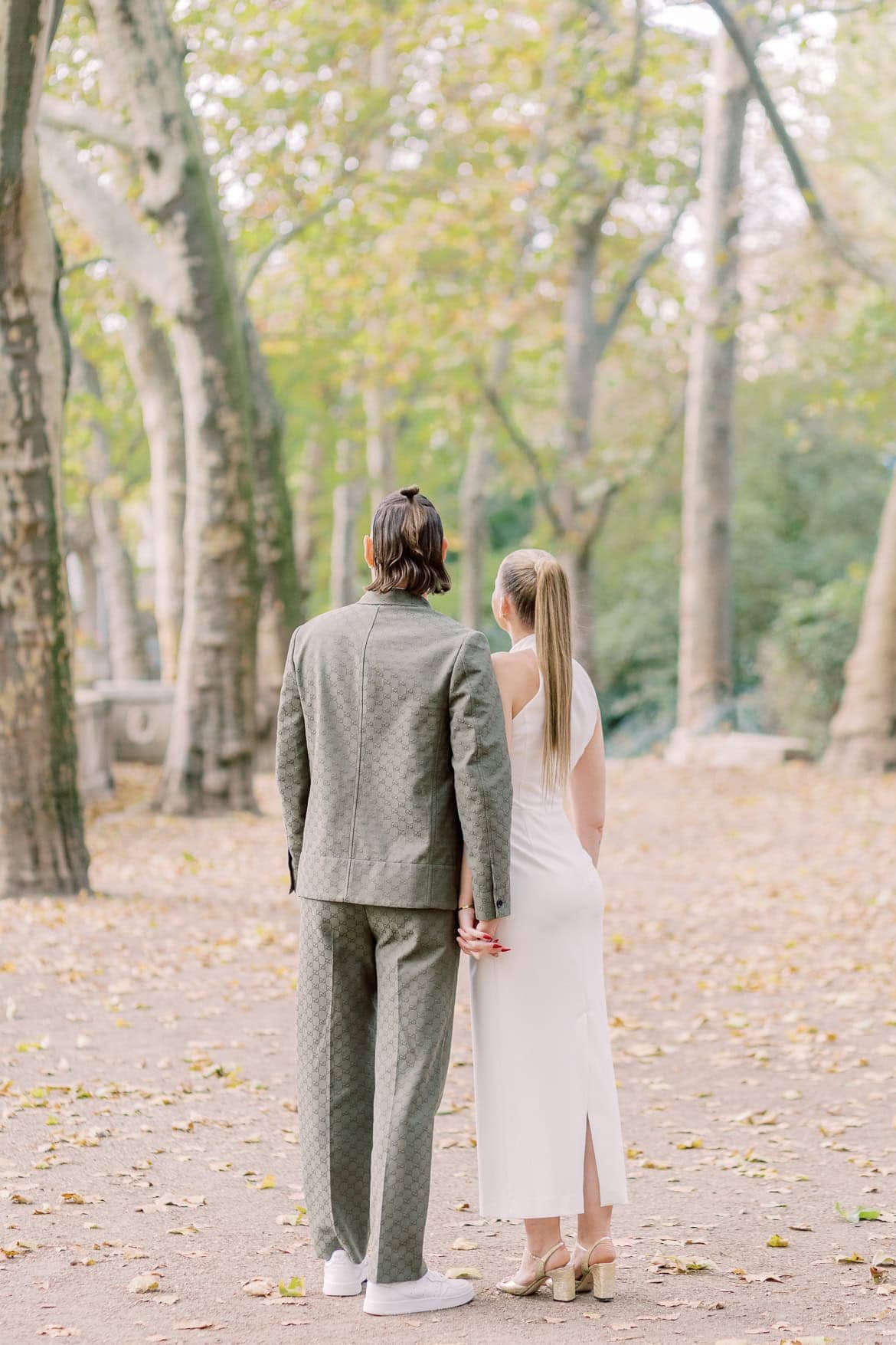 Standesamt Trauung im Herbst in Schöneberg