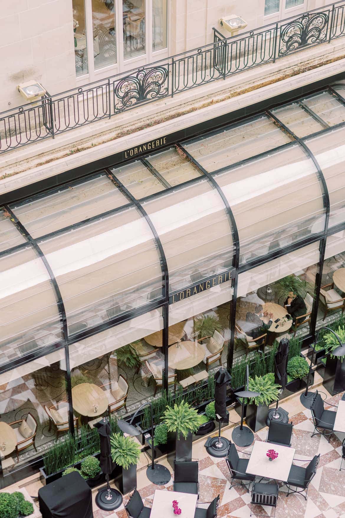 Sinnliche Portraits im Four Seasons Hotel George V Paris